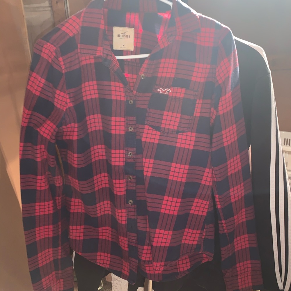 Hollister Medium Flannel! 🍁